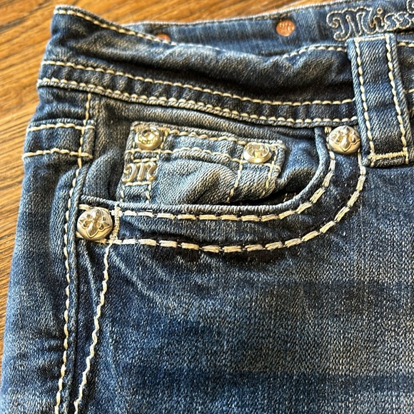 😍👖HP👖😍Miss Me Signature Bootcut Jeans - Picture 2 of 8